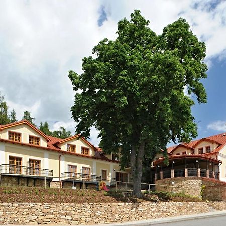 Hotel Gold Chotoviny Exterior photo