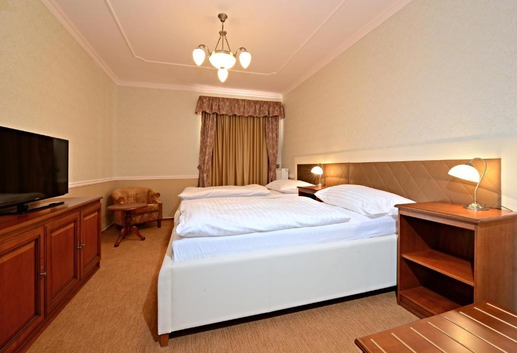 Hotel Gold Chotoviny Room photo